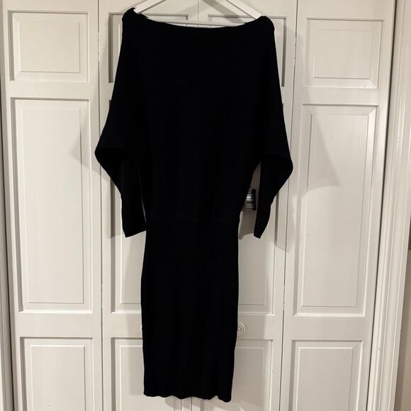 Express NWT black ribbed sweater dress off shoulder size M - Picture 2 of 12